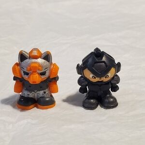 Ready2Robot lot of 2 mini figs Robots orange fox black suit boy